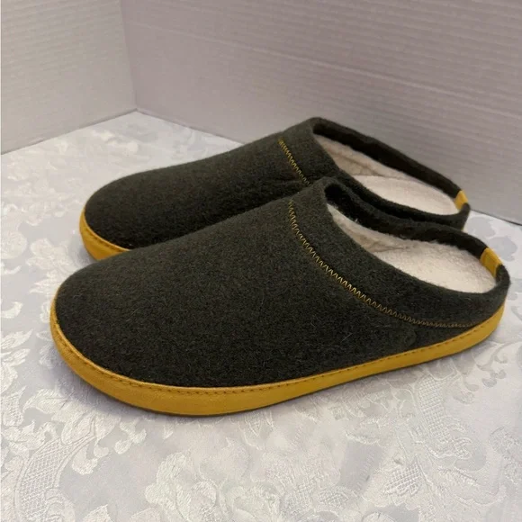 OluKai Men’s 11 Hamani Hulu Wool Slippers Dusty Olive Mustard Mule Shoe‎ Slip On